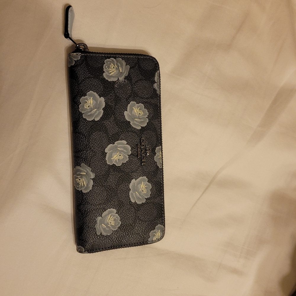 Coach Floral Bloom wallet